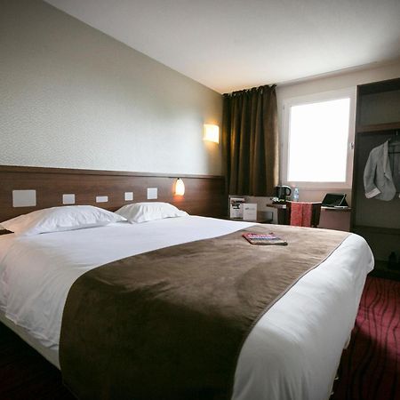 Brit Hotel Rennes Le Castel Luaran gambar